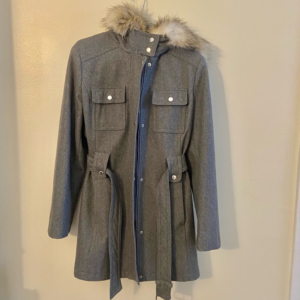 Like New Esprit Gray Coat with Fur Trim size Large